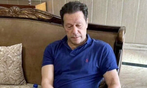 &rsquo;چل ساڈے نال چل، ایدے منہ تے کپڑا پاؤ&lsquo;، عمران کی گرفتاری کا احوال عینی شاہد کی زبانی