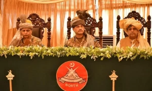 یہ خوارج کون سی شریعت لانا چاہتے ہیں؟ جتھوں سے مذاکرات نہیں ہوں گے، آرمی چیف