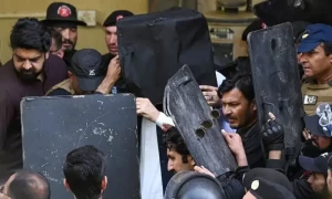 توشہ خانہ کیس: عمران کی اپیل سماعت کیلئے مقرر، سپریم کورٹ نے بھی نمبر لگا دیا