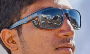 Pakistan climber cleanses K2 as shrine to fallen father