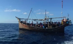 میانمار: روہنگیا مسلمانوں کو لے جانے والی کشتی ڈوب گئی، 17 جاں بحق