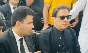 جیل میں چیئرمین پی ٹی آئی کو زہر دیا جا سکتا ہے، وکیل کا دعویٰ