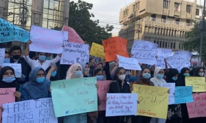 میڈیکل طلبا کا 70 فیصد پاسنگ مارکس کیخلاف احتجاج