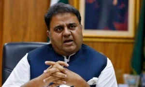 توہین الیکشن کمیشن کیس میں فواد چوہدری نے دوبارہ اپنا معافی نامہ جمع کروا دیا