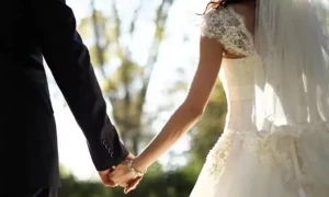 شادی کے دن ہنسی مذاق سے نالاں دلہن نے اگلے دن طلاق مانگ لی