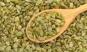 کدو کے بیج آپ کے بالوں سے جُڑے مسائل کا بہترین حل ہیں