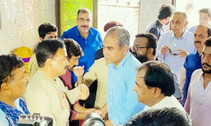 چرچ کے اندر کابینہ اجلاس، جڑانوالہ واقعہ کیلئے 20 لاکھ روپے فی گھر امداد کی منظوری