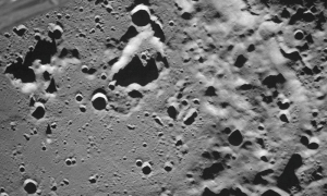 Russia&rsquo;s first lunar mission in 47 years smashes into the moon in failure