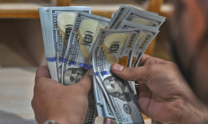 انٹربینک میں ڈالر کی قیمت مزید بڑھ گئی