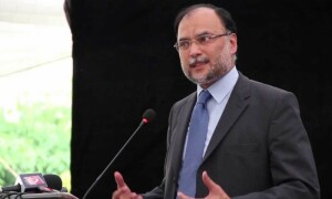 90 دن میں انتخابات کی کوئی یقین دہانی نہیں کرائی گئی تھی، احسن اقبال