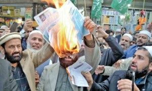 ملک بھر میں احتجاج کے بعد بجلی کے بلوں پر نگراں حکومت کا بڑا اقدام