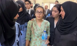 ایمان مزاری رہائی کے فوری بعد دوبارہ گرفتار