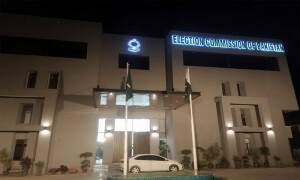 الیکشن کمیشن نے نئی حلقہ بندیوں کیلئے سیاسی جماعتوں کی حمایت کا دعویٰ کردیا