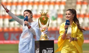 &rdquo;آمرس کینڈی&ldquo;، ایشیا کپ2023 میں آئمہ بیگ کی پرفارمنس پر صارفین مشتعل