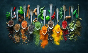 میٹھے کی طلب ہے؟ تو چینی کے بجائے ذرا یہ 6 مصالحے آزمائیں