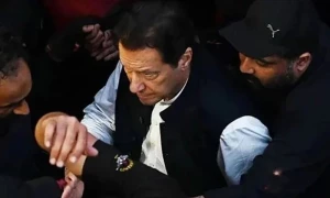 سائفرکیس: خصوصی عدالت نےوکلاء کو عمران خان سے ملاقات کی اجازت دیدی