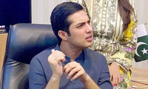 اقرارالحسن کا اپنا بیٹا رنگے ہاتھوں پکڑا گیا