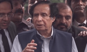 پرویز الہٰی گرفتاری توہین عدالت کیس: آئی جی اسلام آباد کے قابل ضمانت وارنٹ گرفتاری جاری