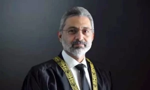 نامزد چیف جسٹس قاضی فائز عیسیٰ کو حلف اٹھانے سے روکنے کیلئے درخواست دائر