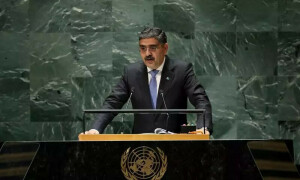 عالمی طاقتیں خطے میں امن کے لئے بھارت پر دباؤ ڈالیں، نگراں وزیراعظم کا اقوام متحدہ سے خطاب