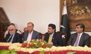 یکم اکتوبر سے پیٹرول کی قیمت میں کمی کا عندیہ