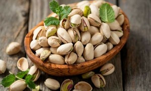 صبح کا آغاز مٹھی بھر پستوں سے کرنا کتنا فائدہ مند