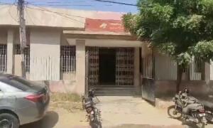 کراچی میں تالہ توڑ گروپ کی پھر انٹری، چور پوسٹ آفس سے 4 لاکھ روپے لے اڑا