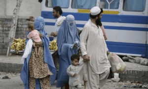 پاکستان سے جانے والے افغان باشندوں نے جائیدادیں فروخت کرنا شروع کردیں