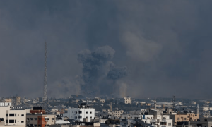 Israel death toll reaches 700 as fighting continues, 400 Palestinians killed
