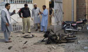 ڈی آئی خان میں تھانے پر دہشت گردوں کا حملہ، پولیس اہلکار جاں بحق