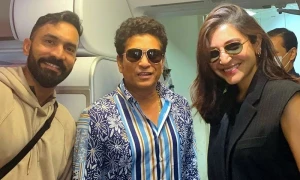 انوشکا شرما پاک بھارت ٹاکرا دیکھنے احمد آباد پہنچ گئیں