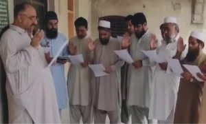 ڈیرہ اسماعیل خان میں بجلی کے عملے سے مسجد میں حلف