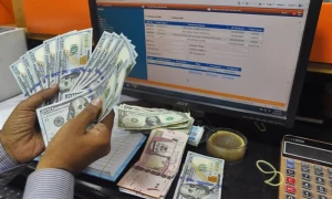 امریکی ڈالر دو روز اضافے کے بعد ایک بار پھر تنزلی کا شکار