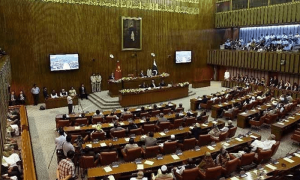 اسحاق ڈار کا چیئرمین سینیٹ سے غزہ کی صورتحال پر اجلاس بلانے کا مطالبہ