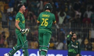 جنوبی افریقہ کیخلاف میچ میں امپائرکے فیصلے پربھارتی کھلاڑی بھی پاکستان کی حمایت میں بول پڑے