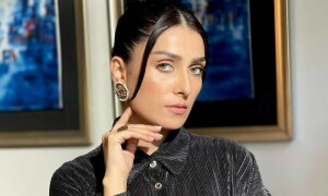فلسطین کی حمایت نہ کرنے پر سوشل میڈیا صارفین عائزہ خان پر شدید برہم