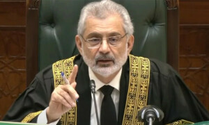 جسے الیکشن پر شکوک ہوں وہ اپنی بیویوں سے اظہار کرے، میڈیا پر نہیں، چیف جسٹس