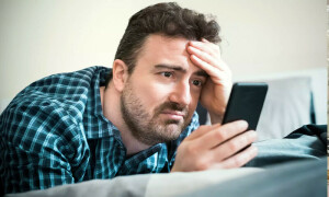 کیا موبائل فونز &rsquo;مردانہ کمزوری&lsquo; کا باعث بن رہے ہیں؟