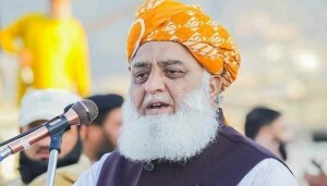افغان مہاجرین کا مسئلہ کمیشن بنا کر حل کیا جائے، مولانا فضل الرحمان