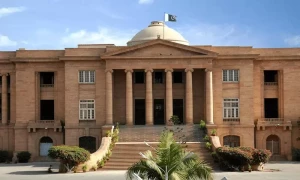 &rsquo;ایس بی سی اے کی صبح ہوئی یا ہم کرا دیں&lsquo; عدالت کا کراچی میں 3 منزلہ عمارت مسمار کرنے کا حکم
