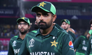 بابراعظم نے ورلڈ کپ میں خراب کارکردگی پر قوم سے معافی مانگ لی