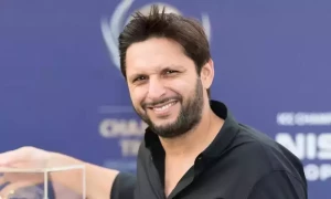 عبدالرزاق کے منفی جملوں پر شاہد آفریدی نے تالی کیوں بجائی، وضاحت آگئی