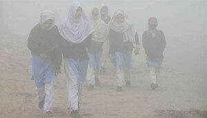 اسموگ پر قابو پانے کیلئے اسکول اور کالجز ہفتے کے روز بند کرنے کا حکم