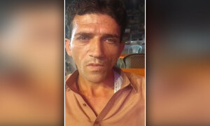 کراچی: &rsquo;پیسے منگواؤ ورنہ منہ میں گرنیڈ رکھ کر بند کردیں گے&lsquo;