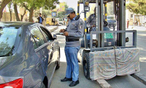 کم عمر ڈرائیورز کیخلاف 2607 مقدمات درج، سیکڑوں گاڑیاں تھانوں میں بند