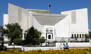 بحریہ ٹاؤن وکیل اور چیف جسٹس میں تلخ جملوں کا تبادلہ، 190 ملین پاؤنڈز سرکاری خزانے میں جمع کرانے کی درخواست خارج