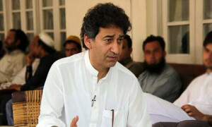 پی ٹی آئی پشاور کے ضلعی صدر عاطف خان کے دفاع میں سامنے آگئے