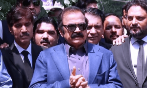 نواز شریف کیخلاف فیصلہ عمران خان کے آڑے آگیا، رانا ثناء اللہ
