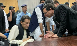 بیرسٹر گوہر بلامقابلہ چیئرمین پی ٹی آئی منتخب، &rsquo;ملک کو آگے لیکر جانا ہے&lsquo;