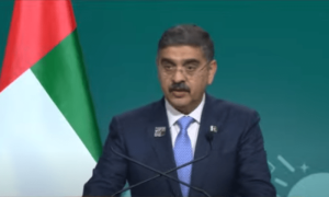 موسمیاتی تبدیلی کی وجہ سے پاکستان کو سیلاب کا سامنا کرنا پڑا، نگراں وزیراعظم